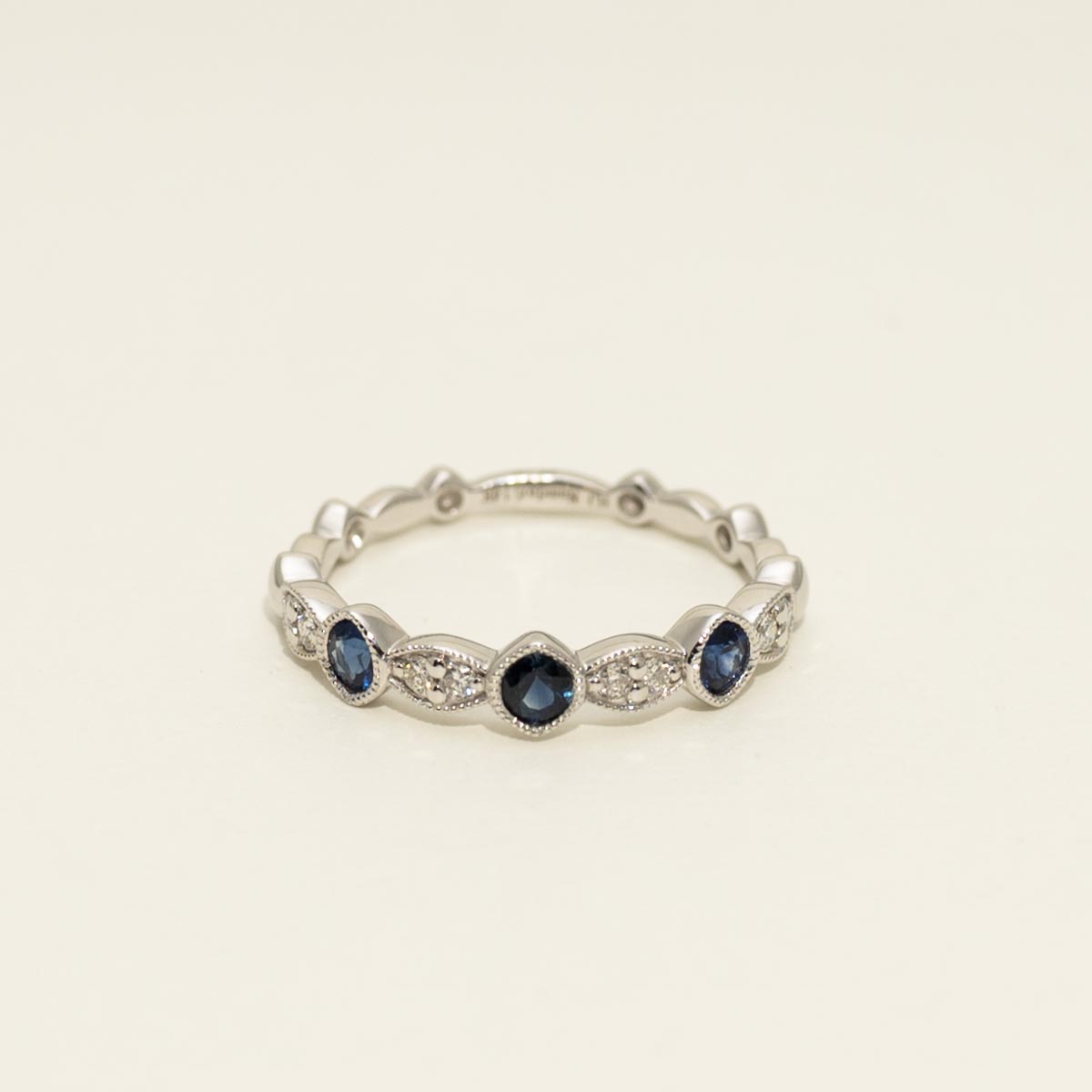 Diamond and Sapphire Wedding Band in 14kt White Gold (1/10ct tw)