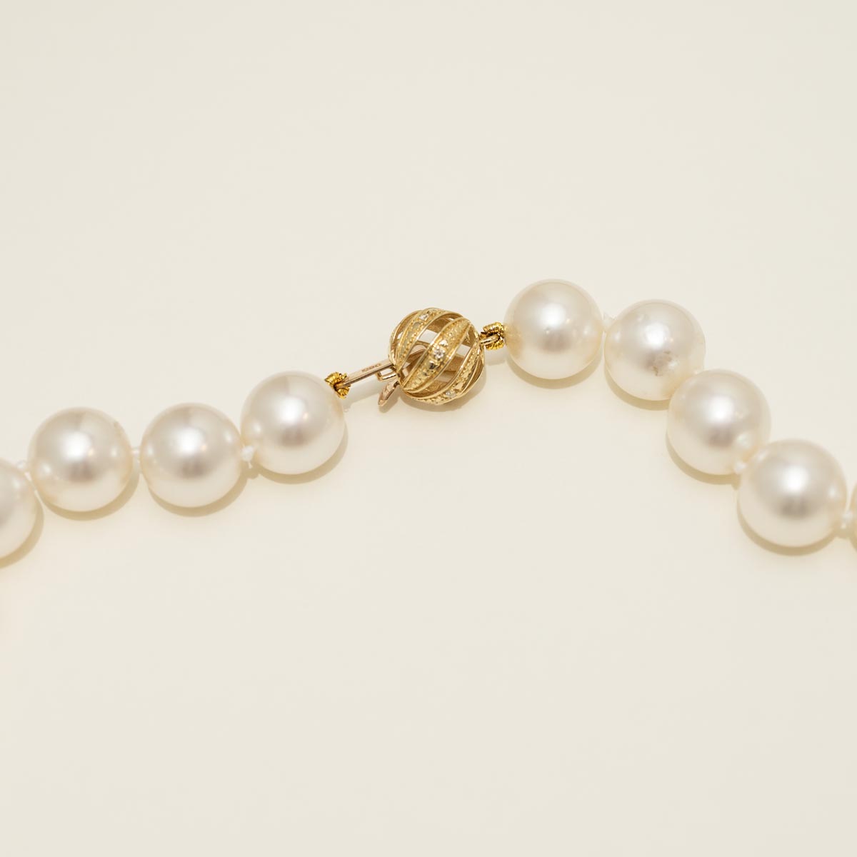 South Sea Pearl Necklace in 14kt Yellow Gold (10-11mm pearls)