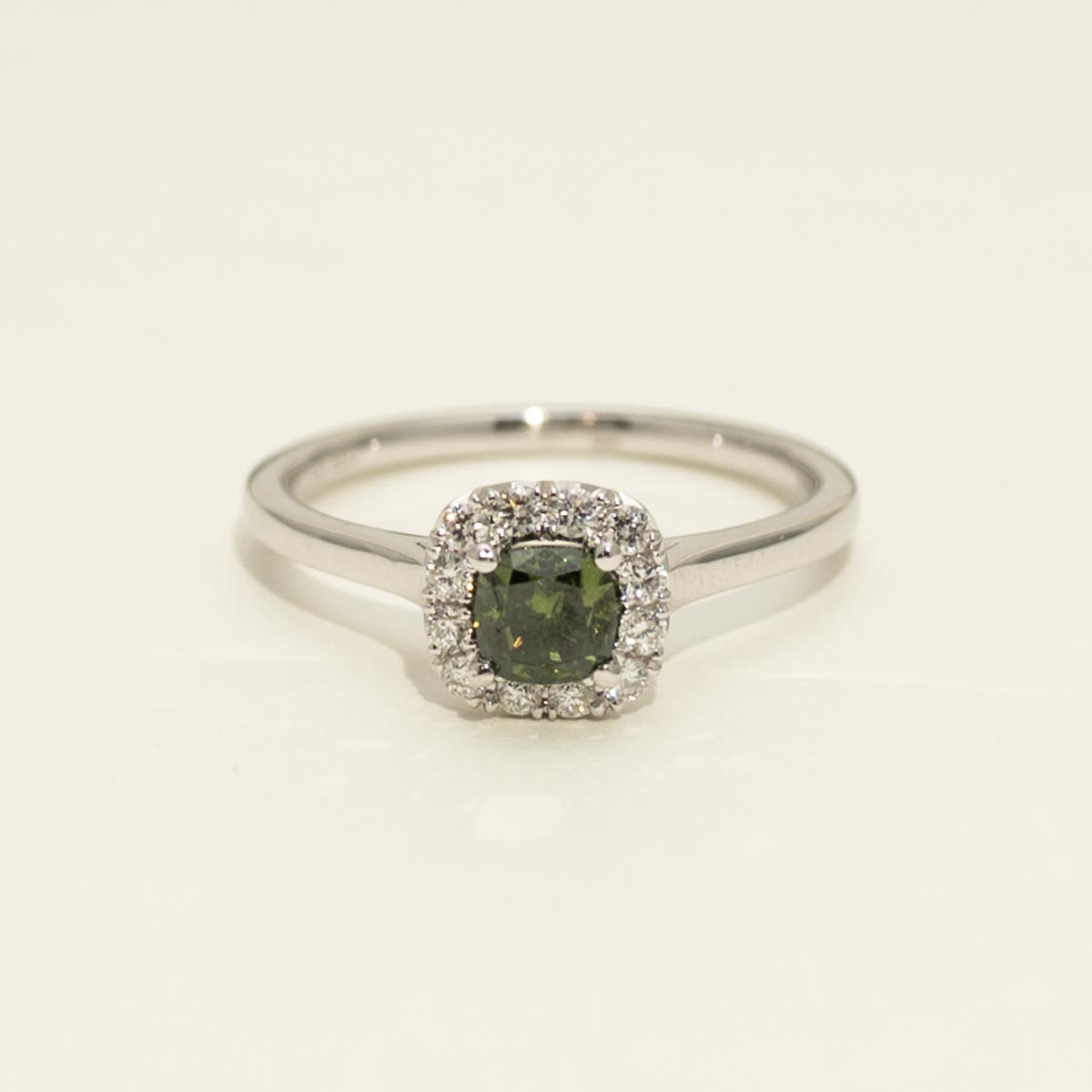 Cushion Cut Green Diamond Halo Engagement Ring in 14kt White Gold (3/4ct tw)