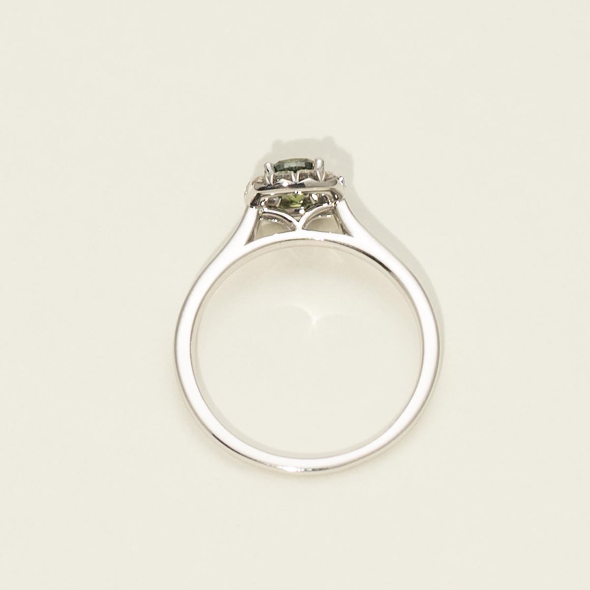 Cushion Cut Green Diamond Halo Engagement Ring in 14kt White Gold (3/4ct tw)