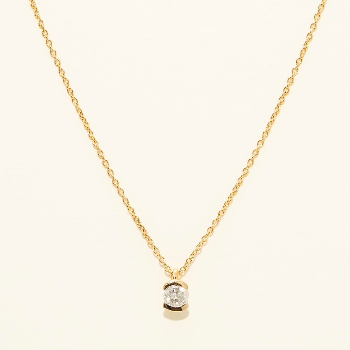 Diamond Bezel Necklace in 14kt Yellow Gold (1/5ct)
