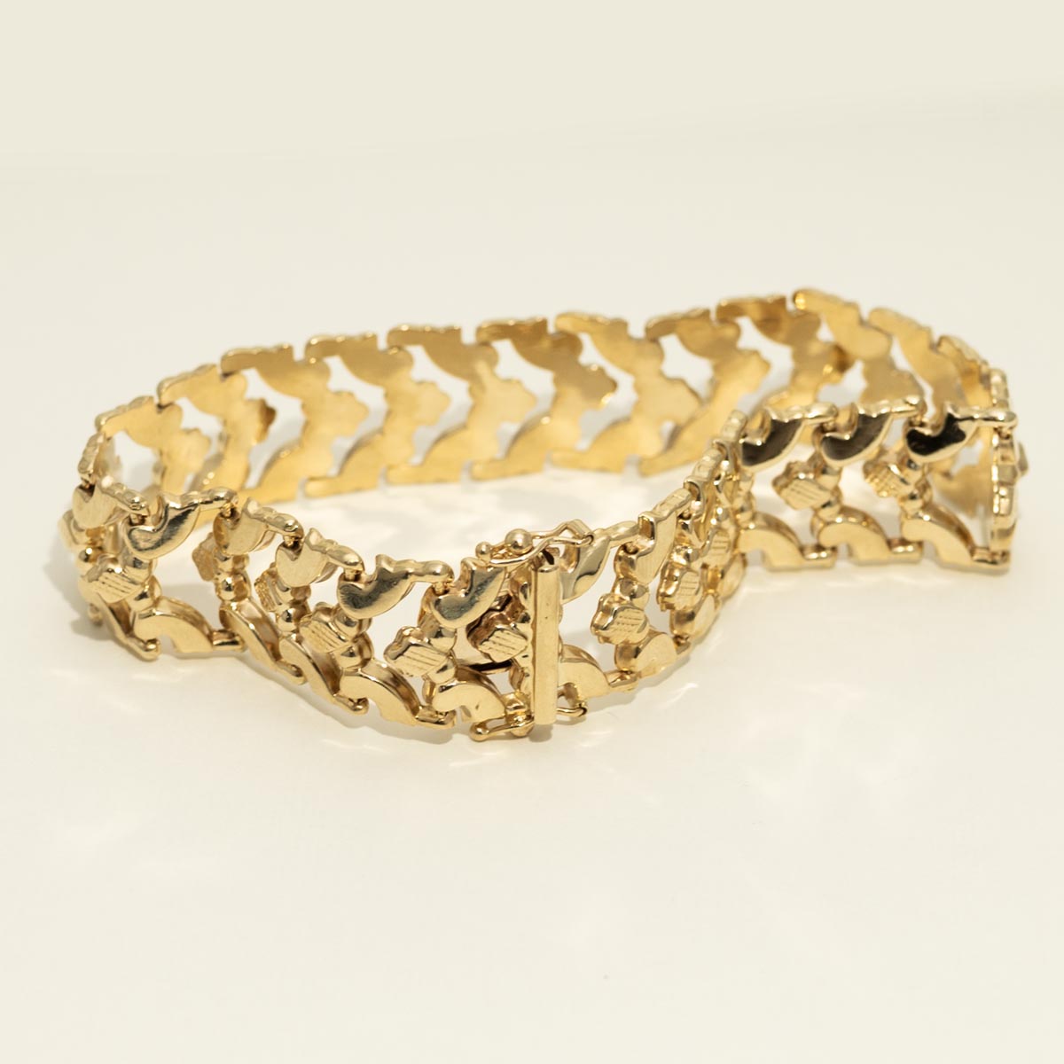 Estate Fancy Link Bracelet in 14kt Yellow Gold