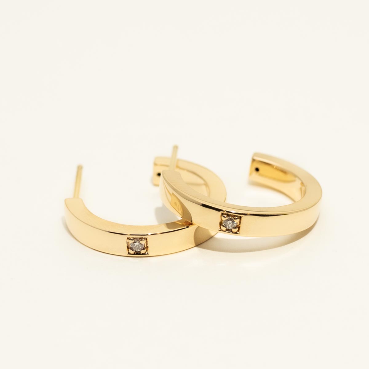 Hoop Earrings in 14kt Yellow Gold with Diamonds (.04ct tw)