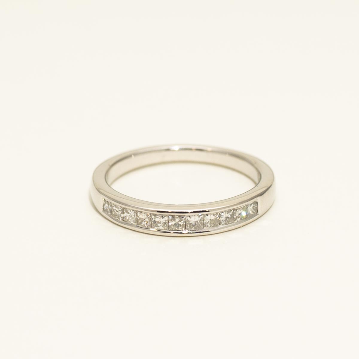Princess Cut Diamond Channel Band in 14kt White Gold (3/8ct tw)
