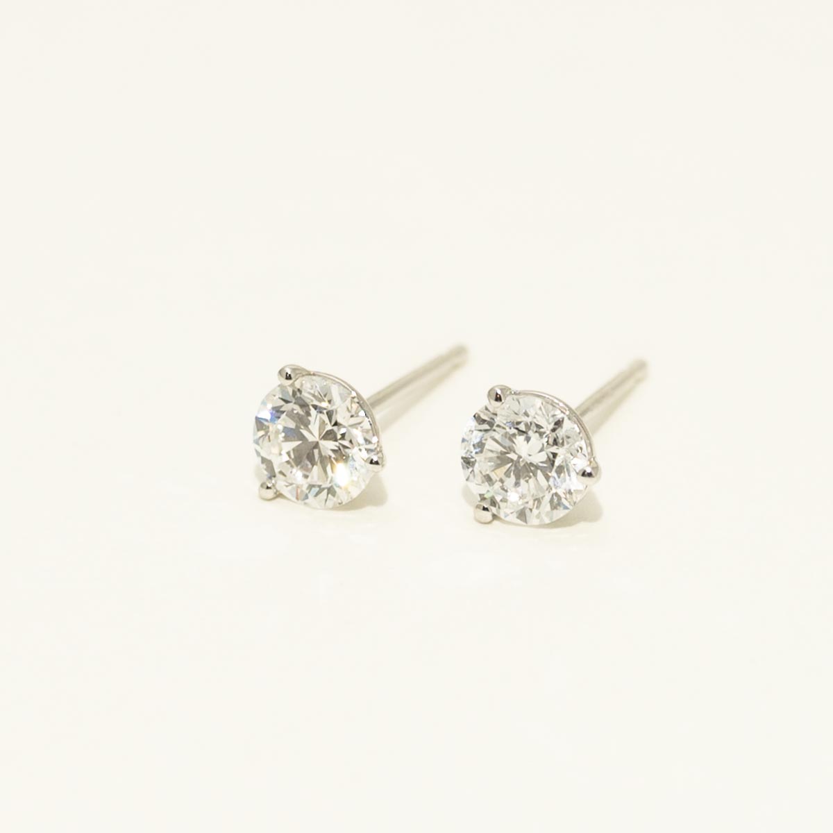 Lab Grown Diamond Stud Earrings in 14kt White Gold (1ct tw)