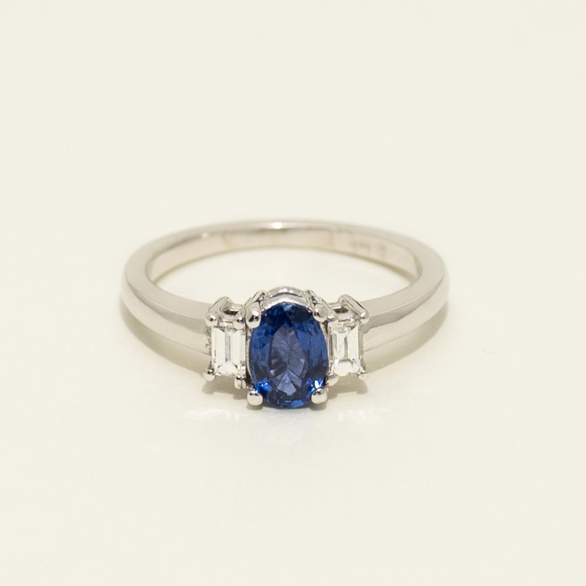 Oval Sapphire Ring in 14kt White Gold with Diamonds (1/4ct tw)