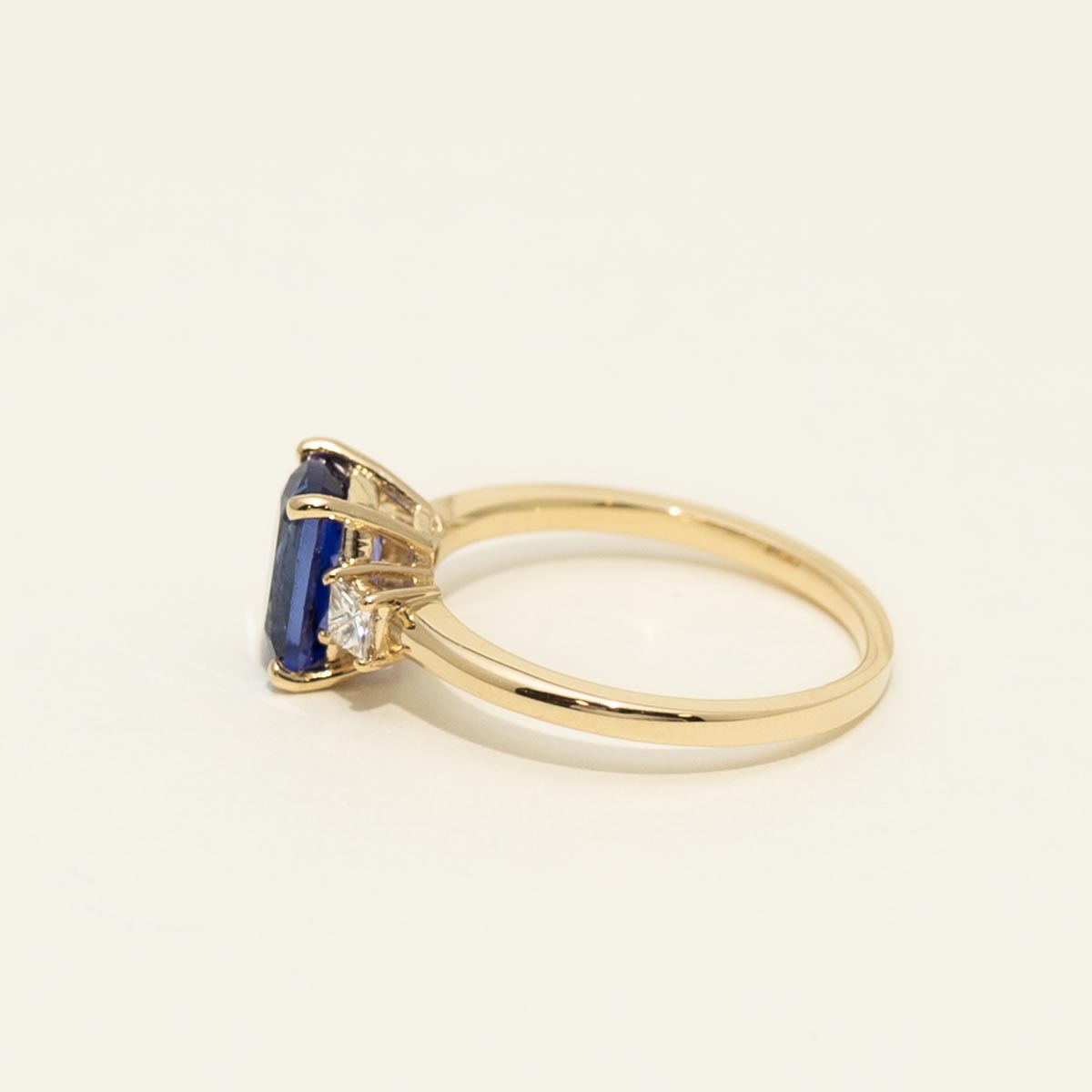 Cushion Cut Tanzanite Ring in 14kt Yellow Gold with Diamonds (1/5ct tw)