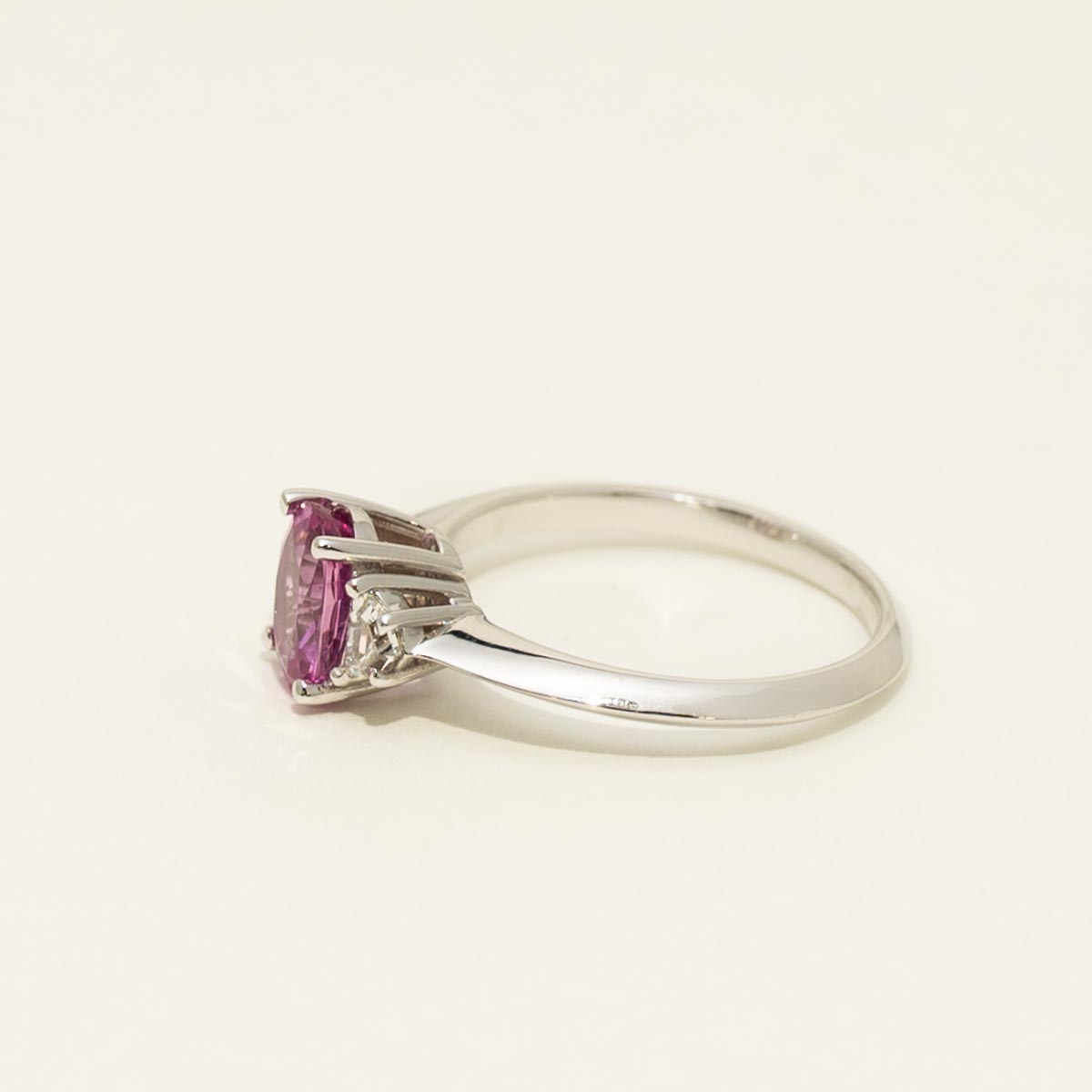 Oval Pink Sapphire Ring in 18kt White Gold with Diamonds (1/5ct tw)