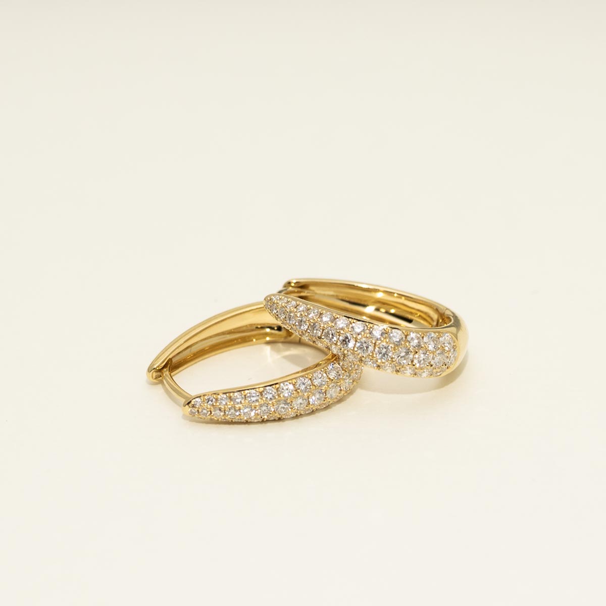 Memoire Paramount Diamond Hoop Earrings in 18kt Yellow Gold (7/8ct tw)