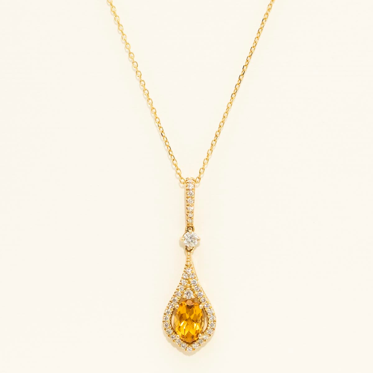Oval Citrine Necklace in 14kt White Gold with Diamonds (1/4ct tw)