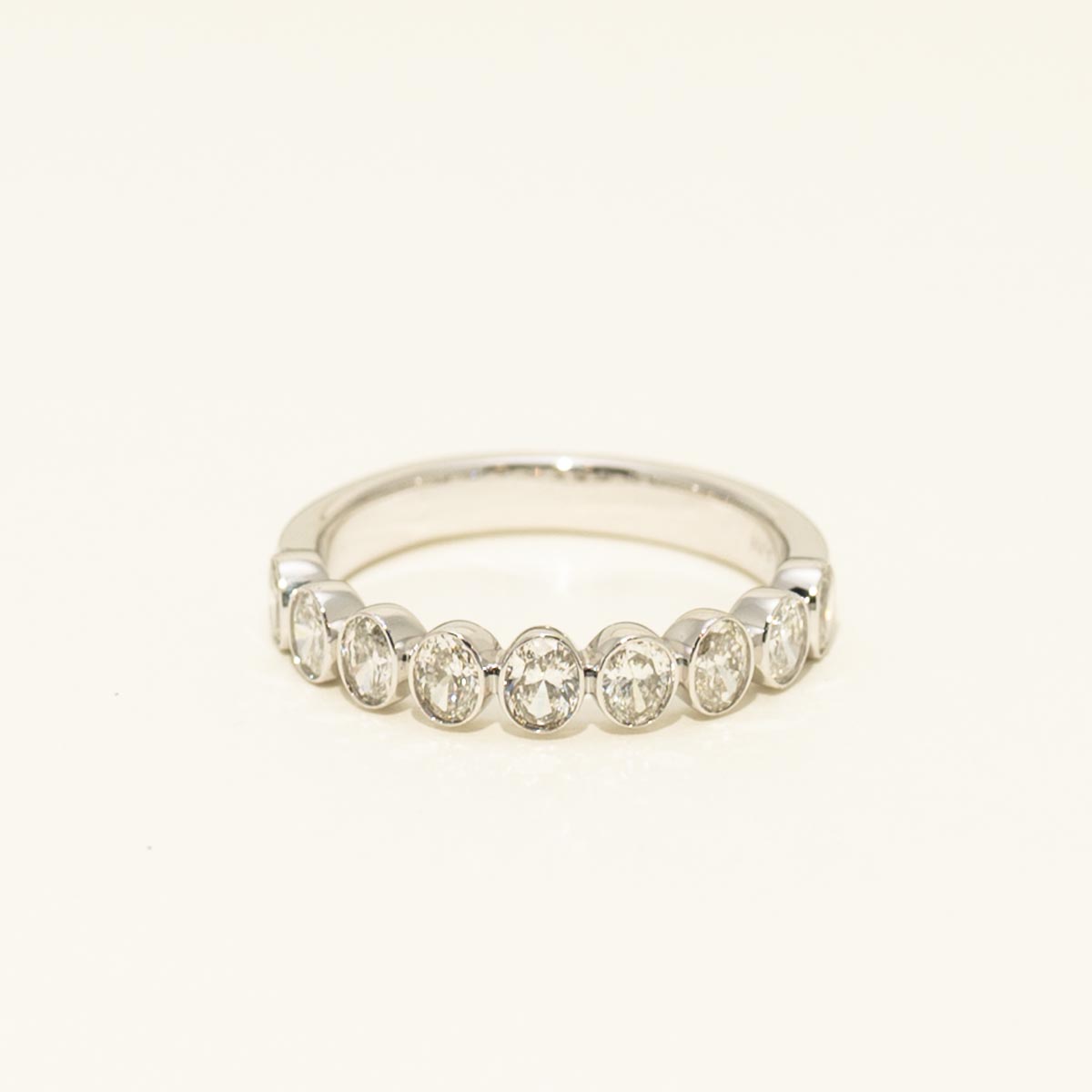 Oval Diamond Bezel Set Wedding Band in 14kt White Gold (7/8ct tw)
