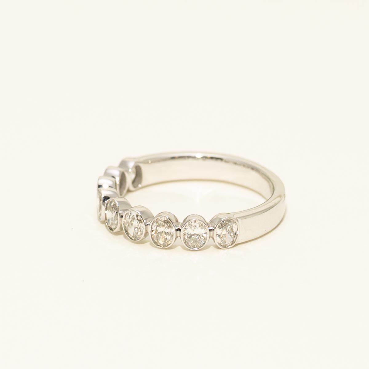 Oval Diamond Bezel Set Wedding Band in 14kt White Gold (7/8ct tw)