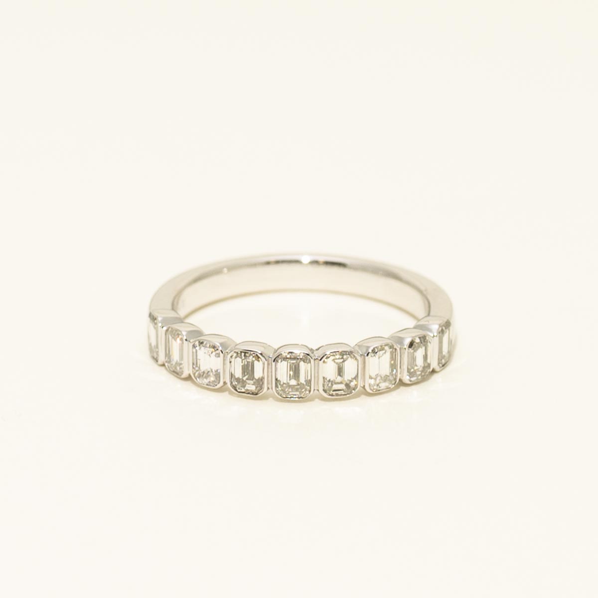 Emerald Cut Diamond Bezel Set Band in 14kt White Gold (7/8ct tw)