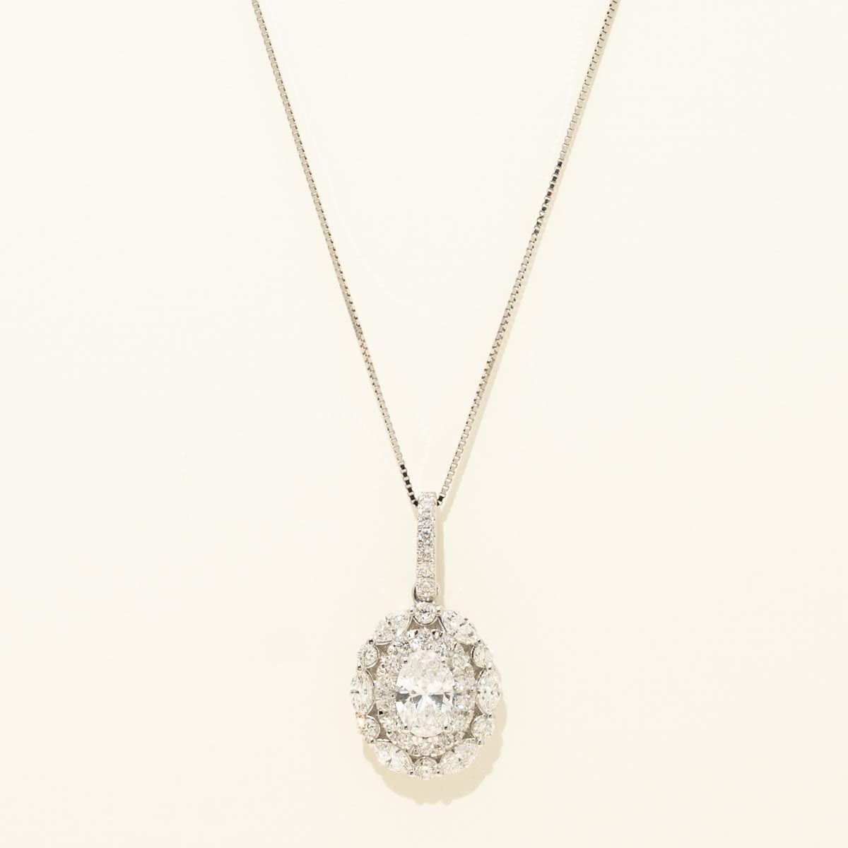 Lab Grown Oval Shape Diamond Necklace in 10kt White Gold (7/8ct tw)