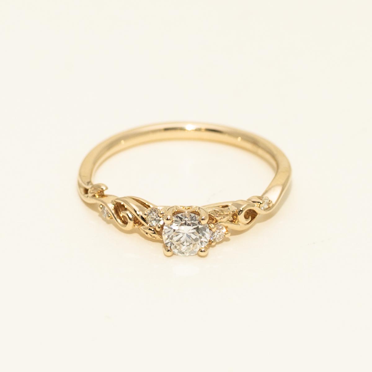 Diamond Engagement Ring in 14kt Yellow Gold (1/3ct tw)