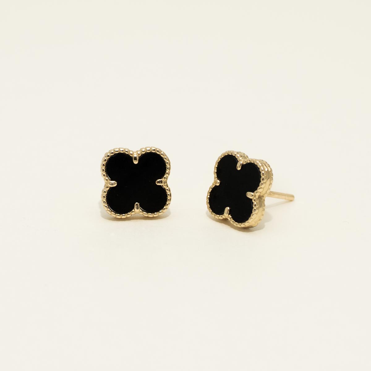 Black Onyx Clover Earrings in 14kt Yellow Gold