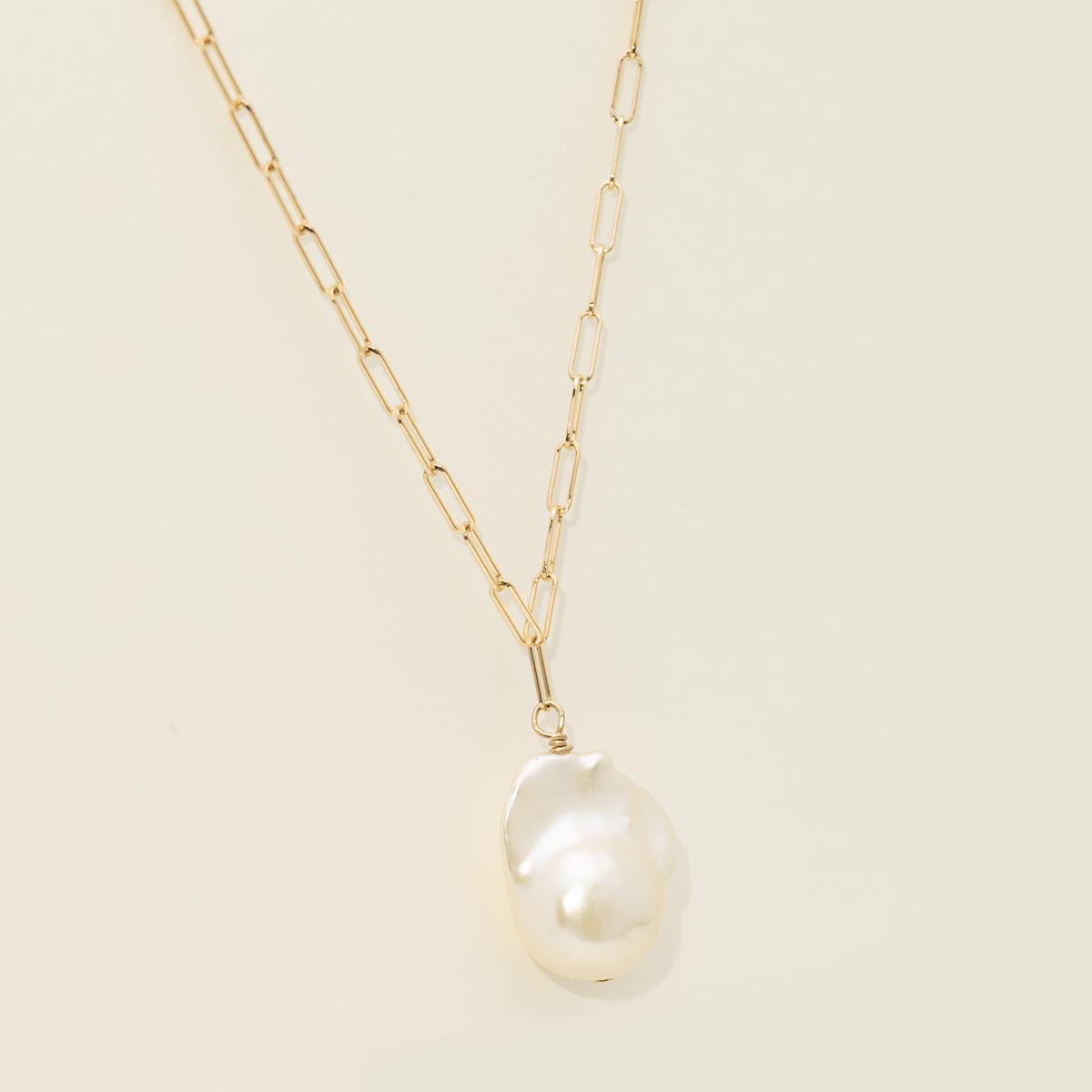 Cultured Freshwater Baroque Pearl Necklace in 14kt Yellow Gold (15mm pearl)