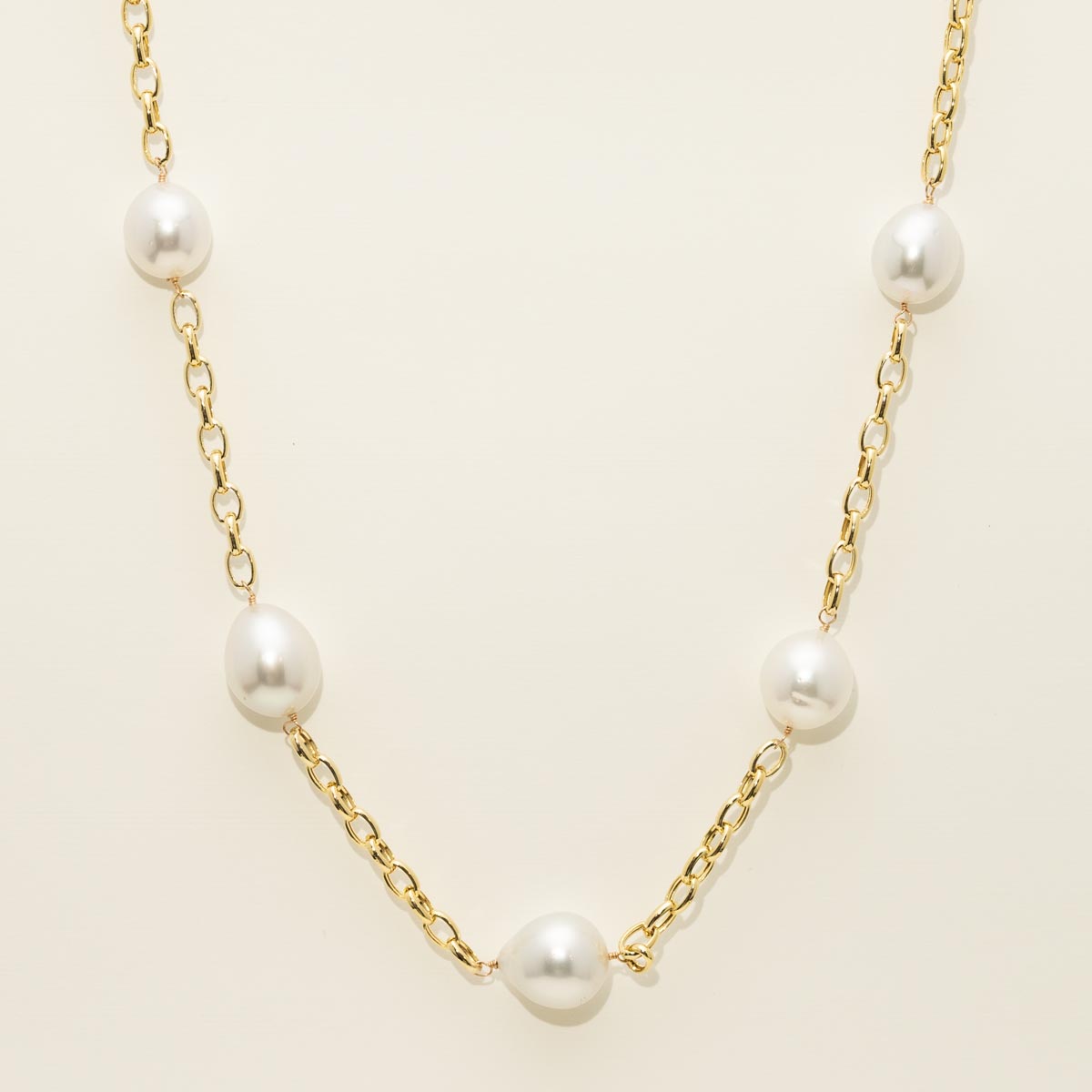 South Sea Pearl Station Necklace in 14kt Yellow Gold (12-15mm pearls)