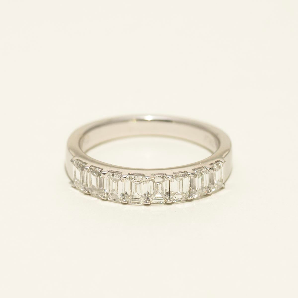 Emerald Cut Diamond Wedding Band in Platinum (1 1/5ct tw)