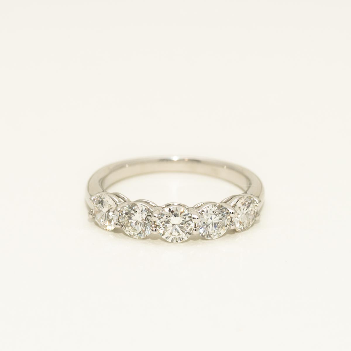 Diamond Wedding Band in Platinum (1 5/8ct tw)