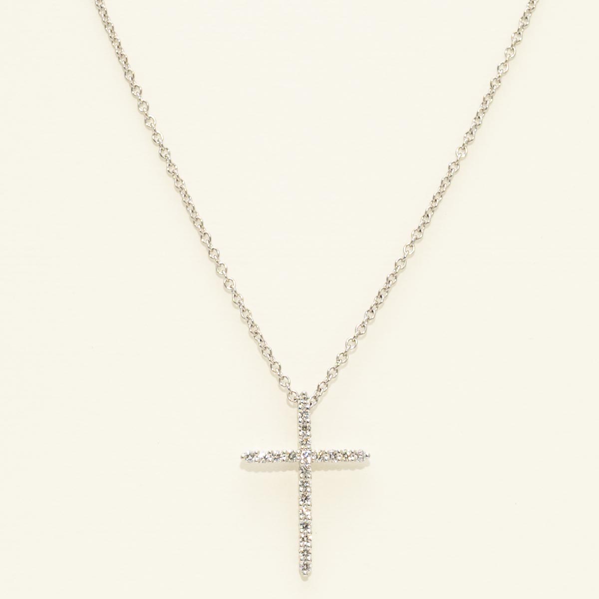 Memoire Diamond Cross Necklace in 18kt White Gold (1/5ct tw)