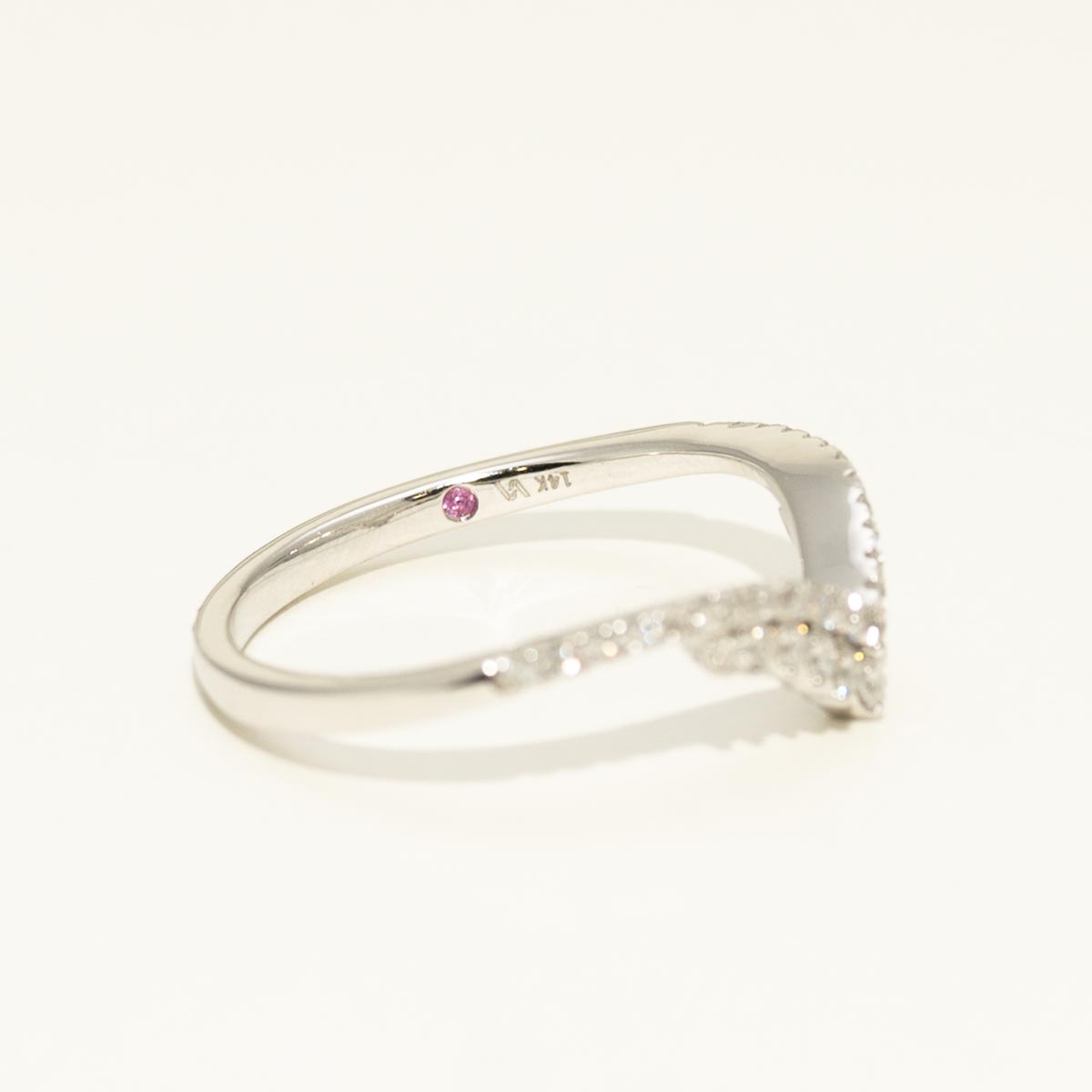 Diamond Curved Band in 14kt White Gold (1/4ct tw)