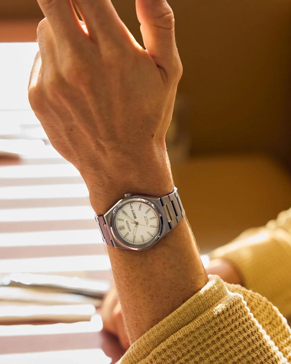 Citizen Zenshin Watch with White Dial and Titanium Bracelet (ecodrive movement)