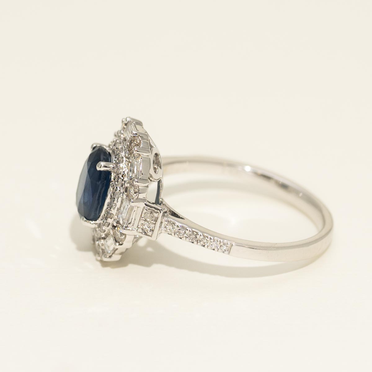 Oval Sapphire Ring in 14kt White Gold with Diamonds (3/4ct tw)