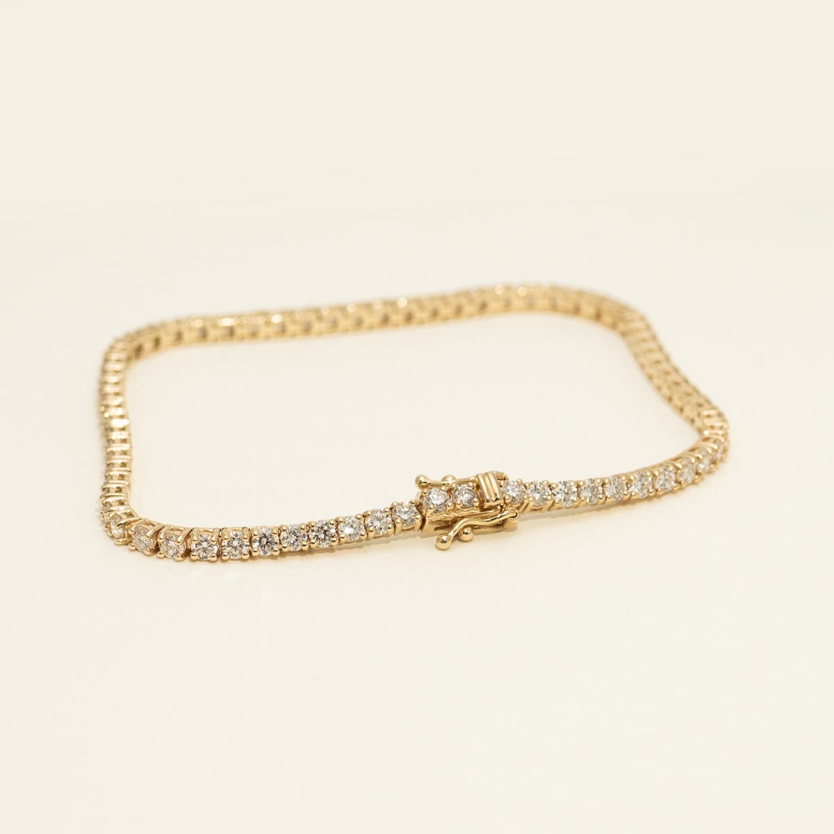 Diamond Tennis Bracelet in 14kt Yellow Gold (3 3/8ct tw)