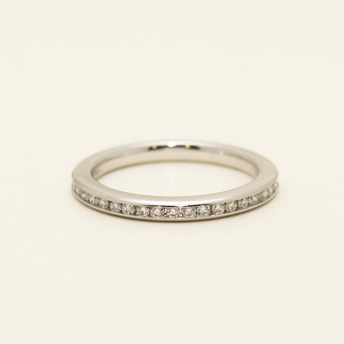 Diamond Channel Band in 14kt White Gold (1/4ct tw)