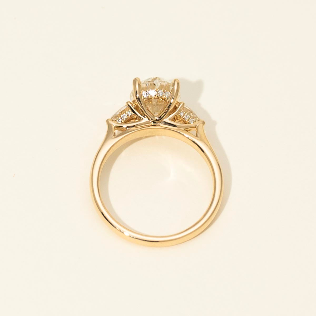 Oval and Pear Diamond Engagement Ring in 14kt Yellow Gold (2 3/4ct tw)
