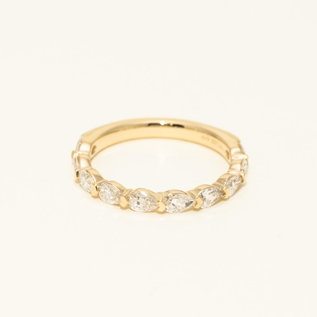 Pear Shape Lab Grown Diamond Band in 14kt Yellow Gold (1ct tw)