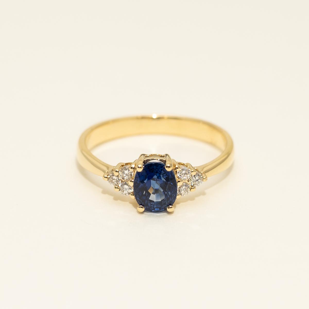 Oval Sapphire Ring in 14kt Yellow Gold with Diamonds (1/10ct tw)