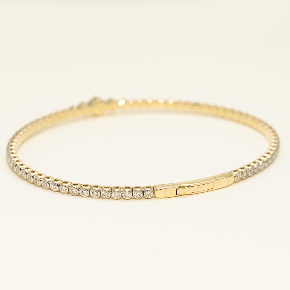 Diamond Flexible Bangle Bracelet in 14kt Yellow Gold (1 3/8ct tw)