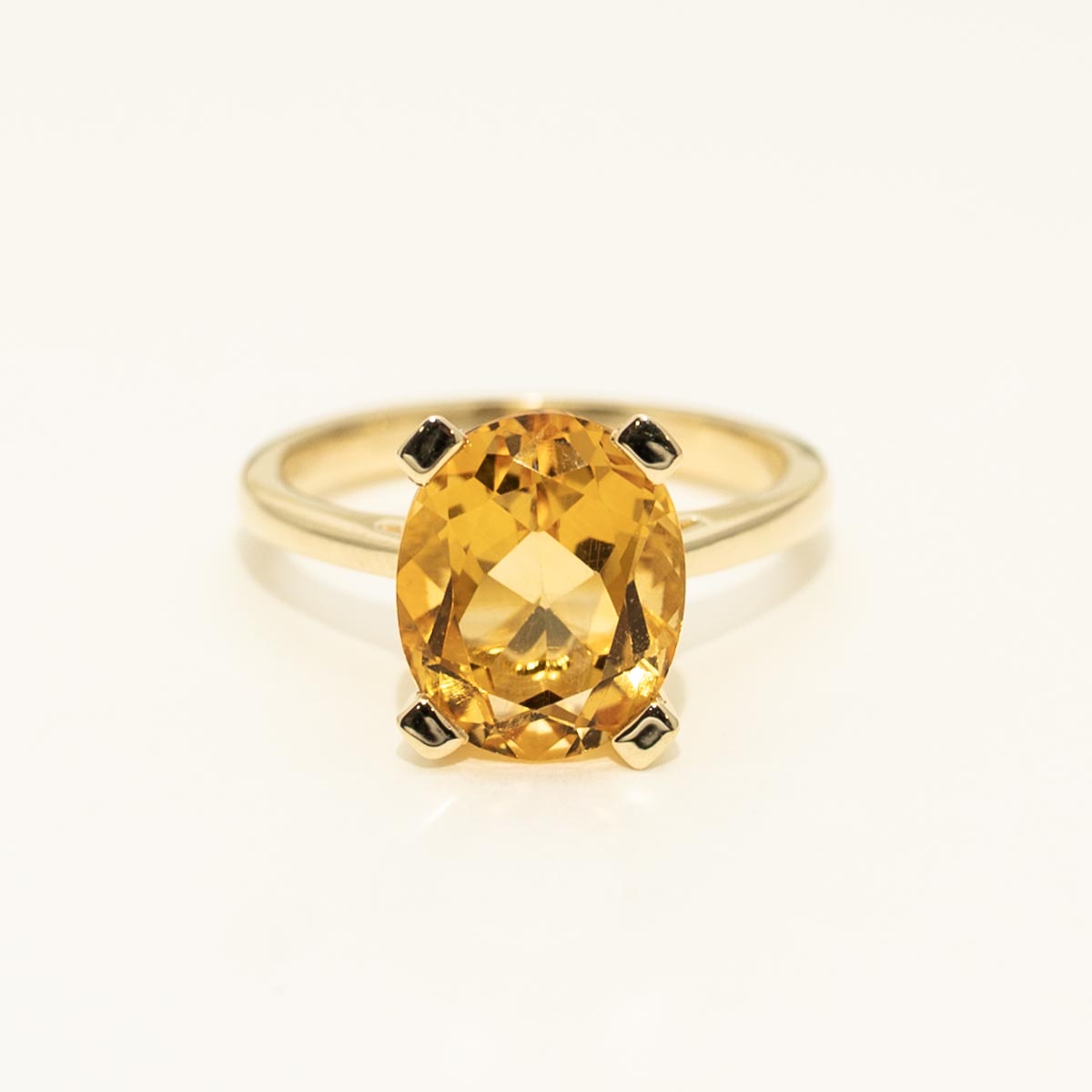 Oval Citrine Ring in 14kt Yellow Gold