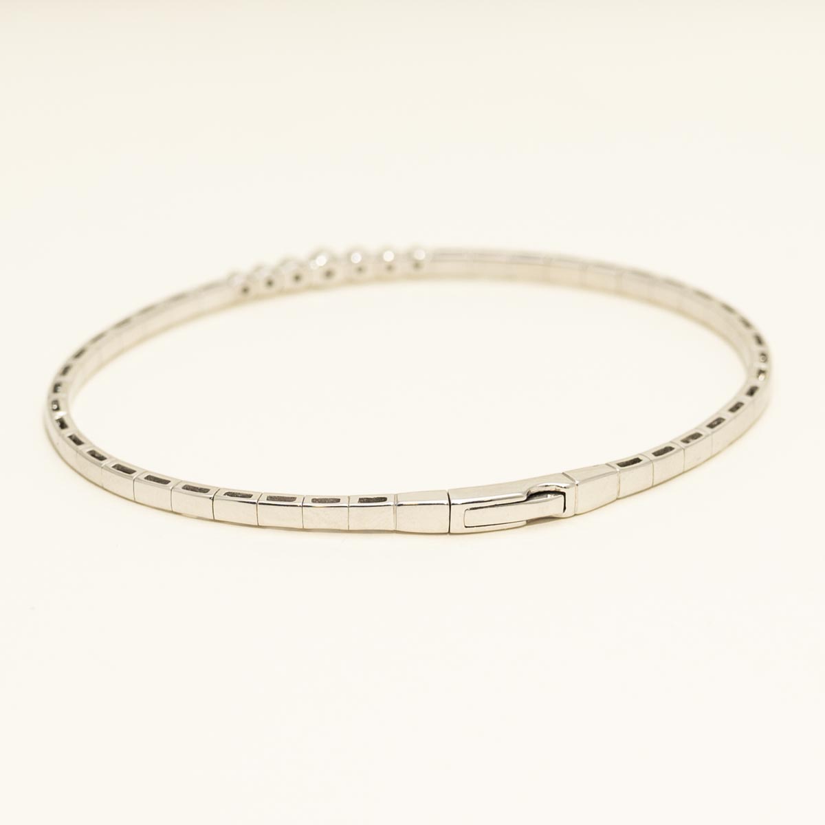 Diamond Bangle Bracelet in Sterling Silver (1/5ct tw)