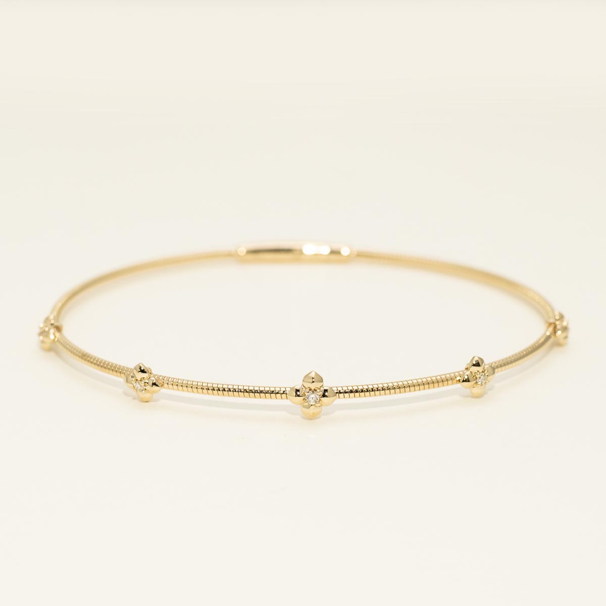 Diamond Flexible Bangle Bracelet in 14kt Yellow Gold (1/20ct tw)