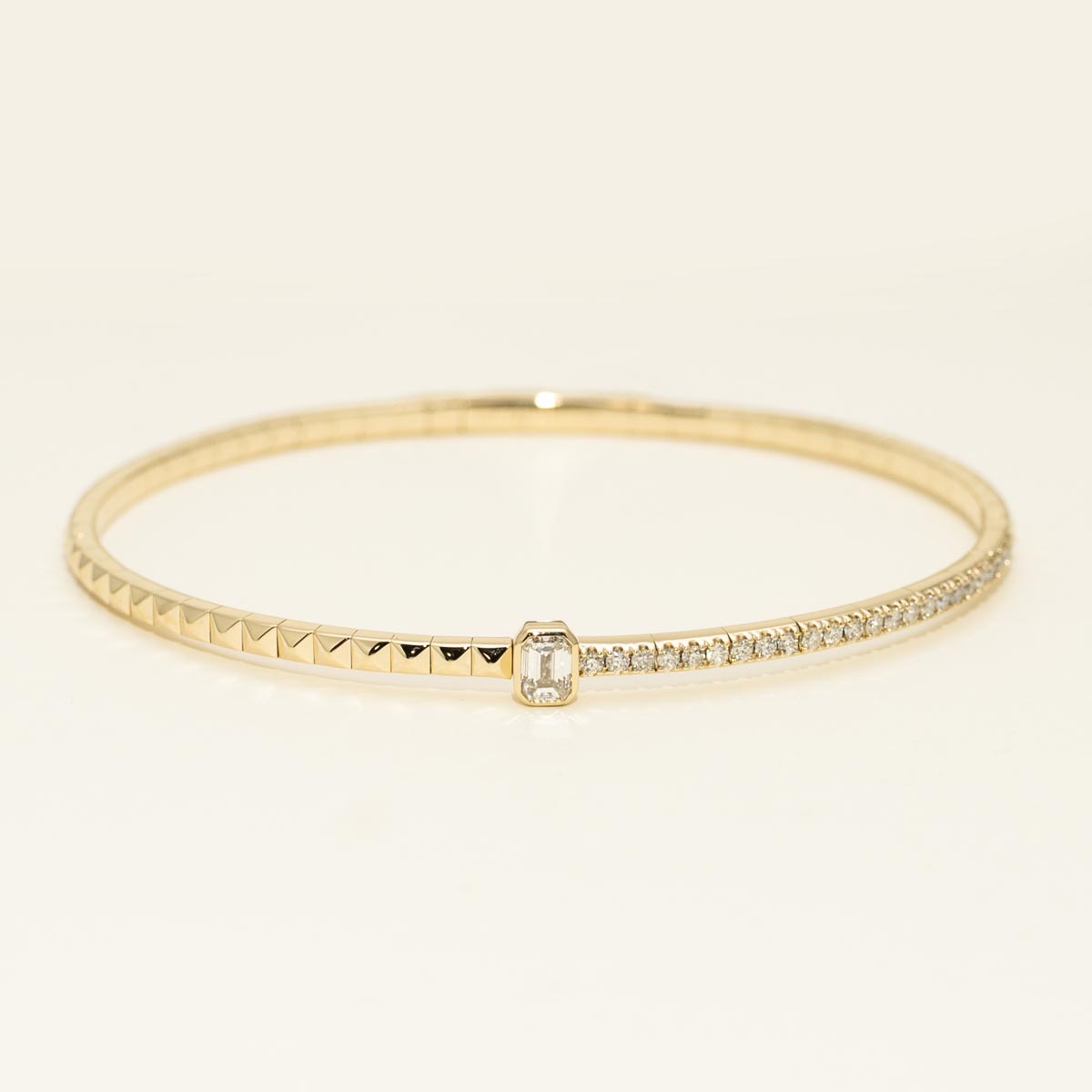 Diamond Flexible Bangle Bracelet in 14kt Yellow Gold (5/8ct tw)
