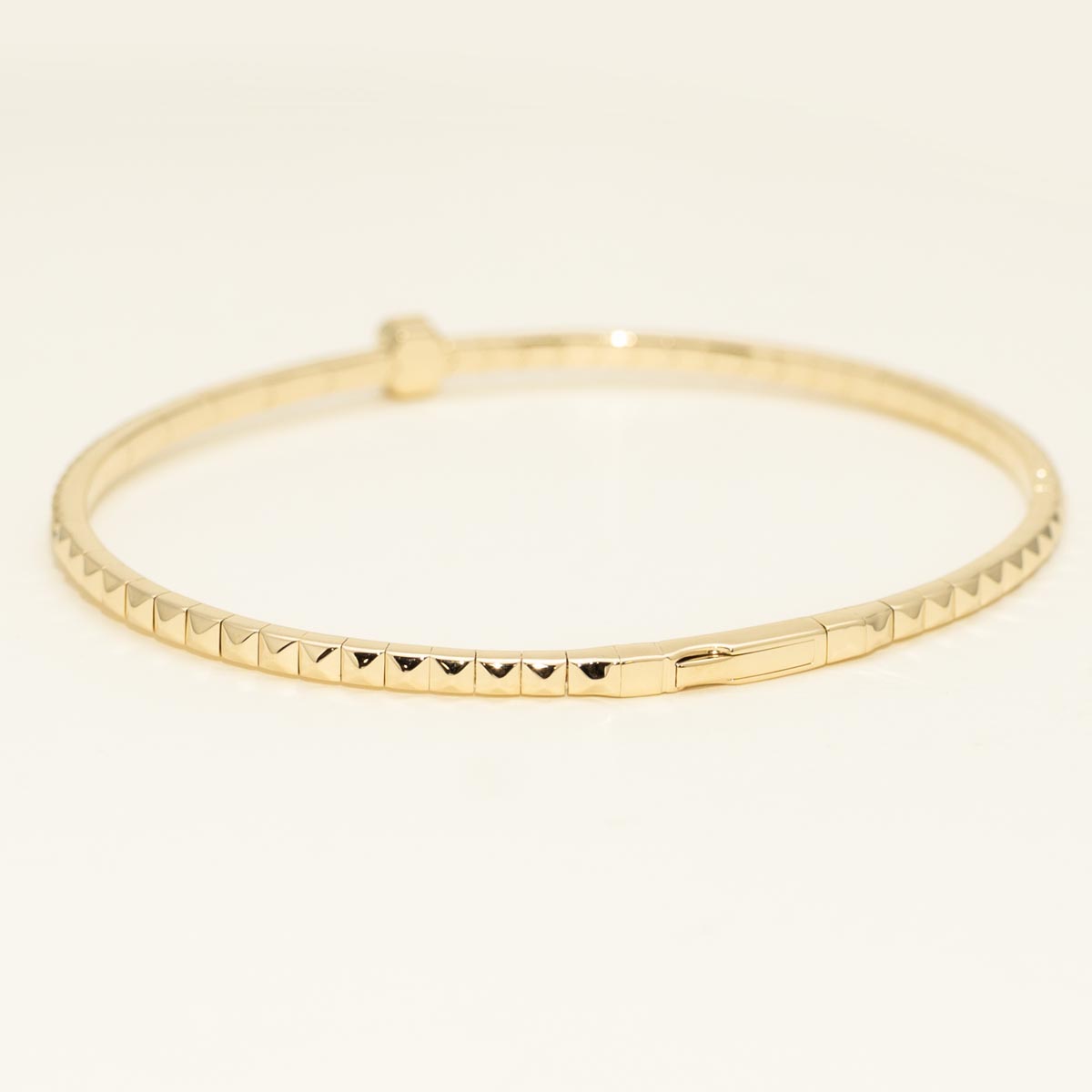 Diamond Flexible Bangle Bracelet in 14kt Yellow Gold (5/8ct tw)