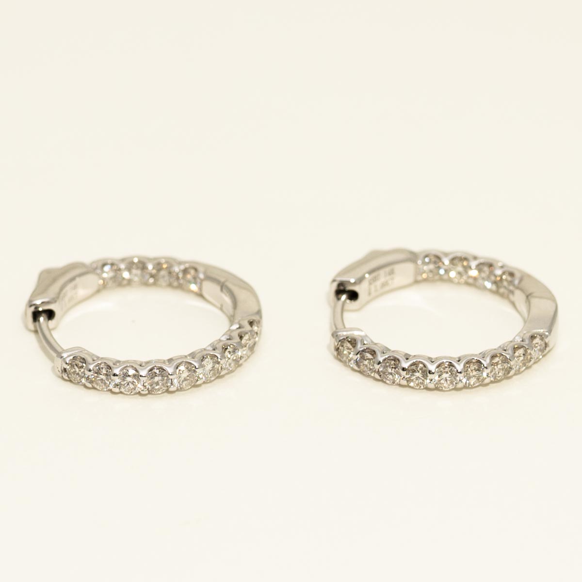 Diamond Hoop Earrings in 14kt White Gold (1ct tw)