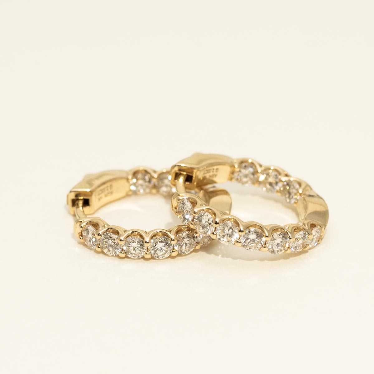 Diamond Hoop Earrings in 14kt Yellow Gold (2ct tw)