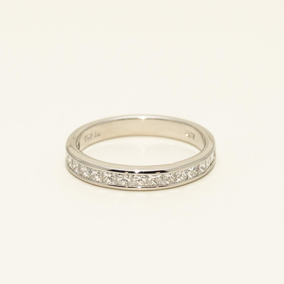 Diamond Channel Band in Platinum (3/4ct tw)