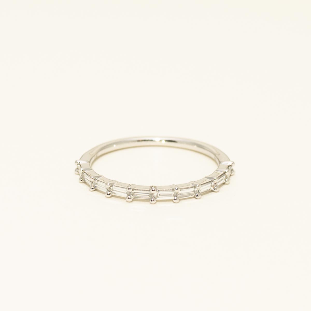 Baguette Diamond Wedding Band in 14kt White Gold (1/4ct tw)