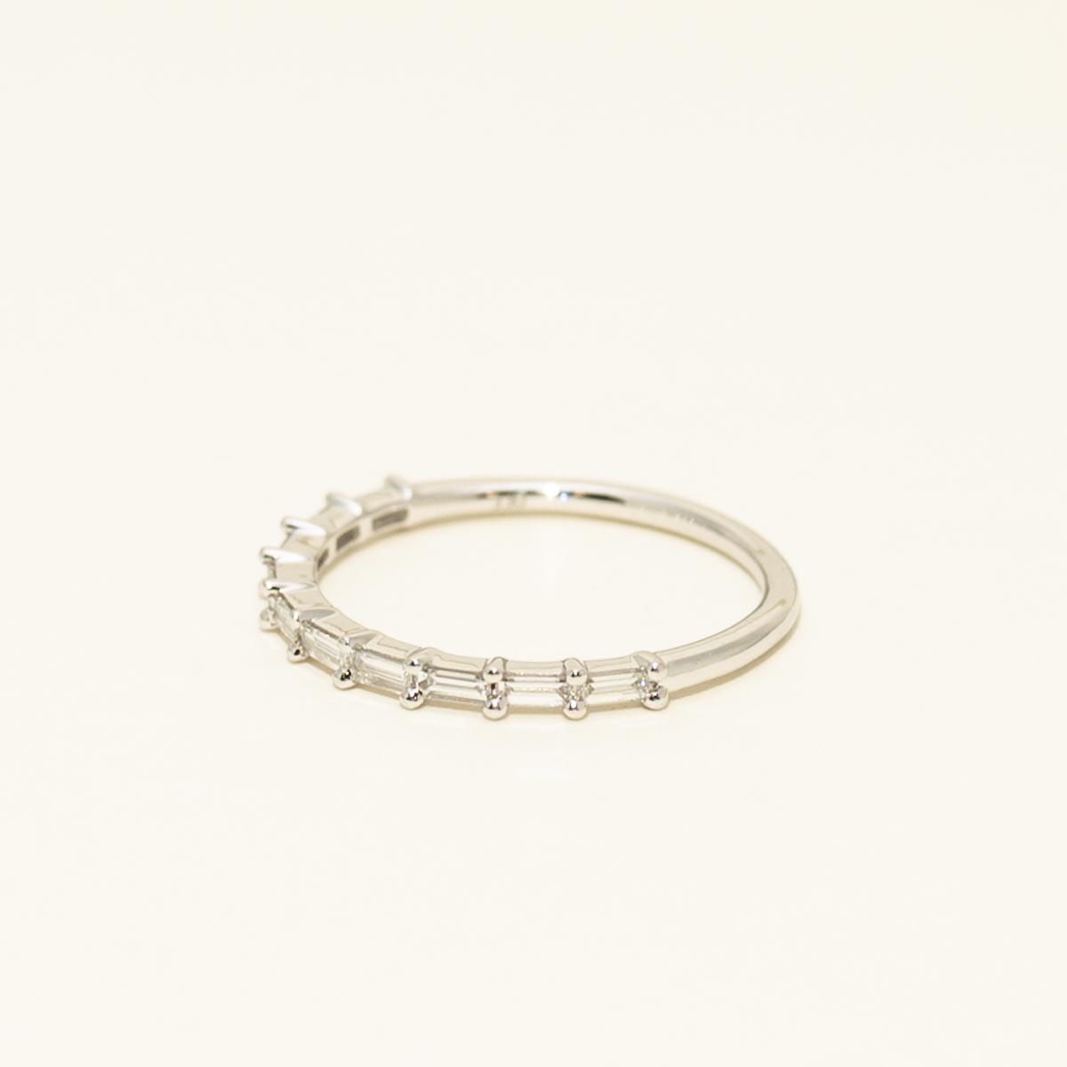 Baguette Diamond Wedding Band in 14kt White Gold (1/4ct tw)
