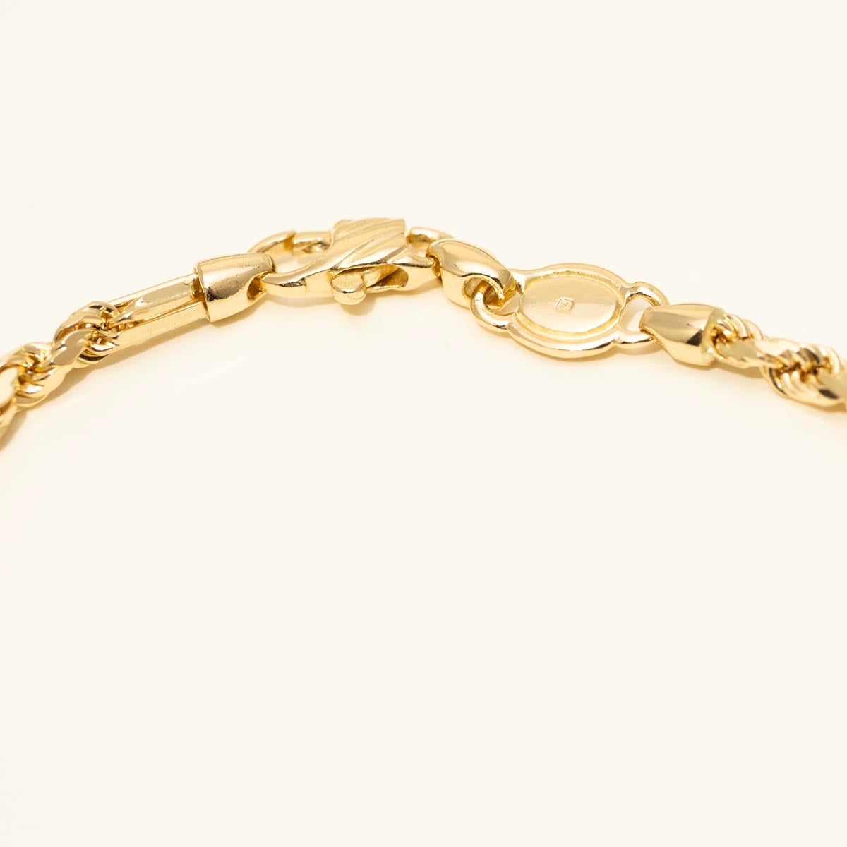 Baguette Rope Bracelet in 14kt Yellow Gold (8.5inches and 3mm wide)