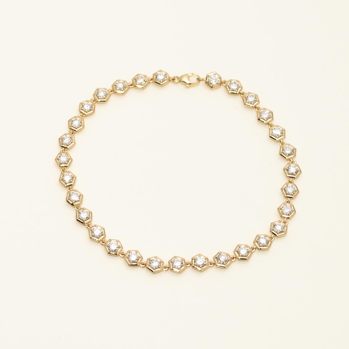 Lab Grown Diamond Hexagon Bracelet in 14kt Yellow Gold (3.10ct tw)