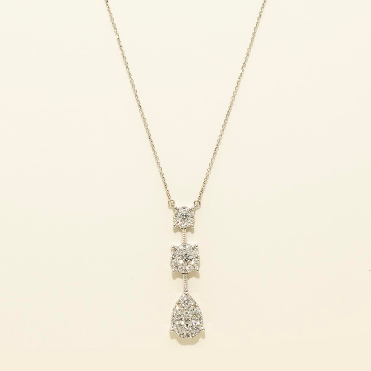 Diamond Three Stone Necklace in 14kt White Gold (3/4ct tw)