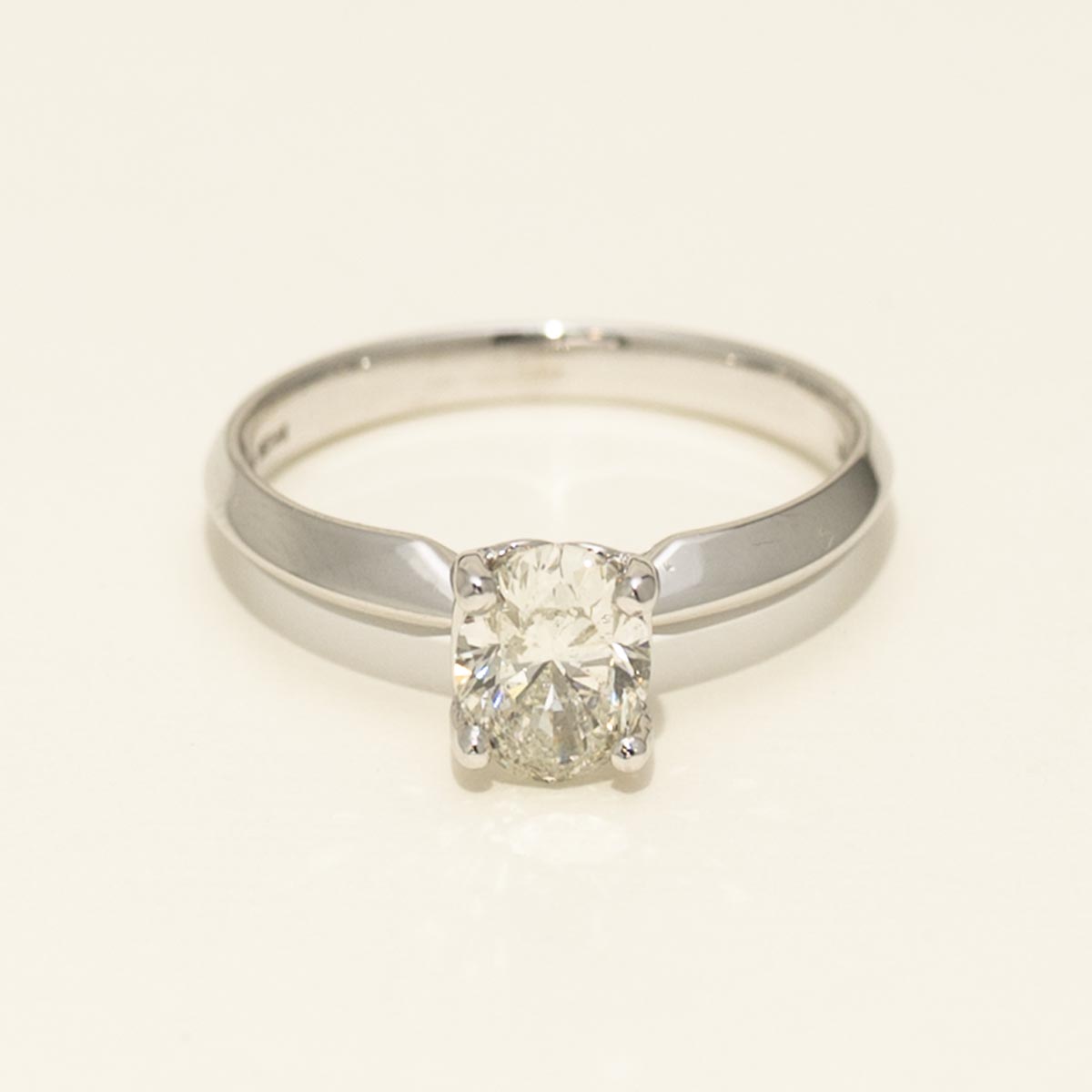 Oval Diamond Engagement Ring in 14kt White Gold (7/8ct tw)