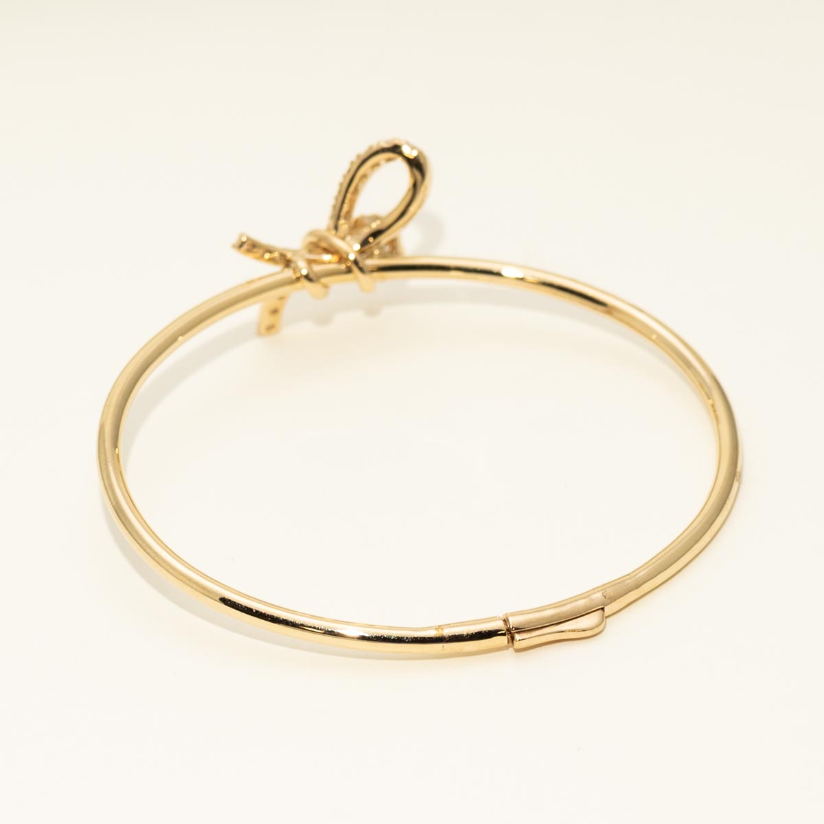 Diamond Bow Bangle Bracelet in 14kt Yellow Gold (1/2ct tw)