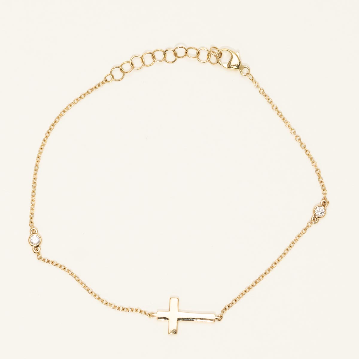 Diamond Cross Bracelet in 14kt Yellow Gold (1/20ct tw)